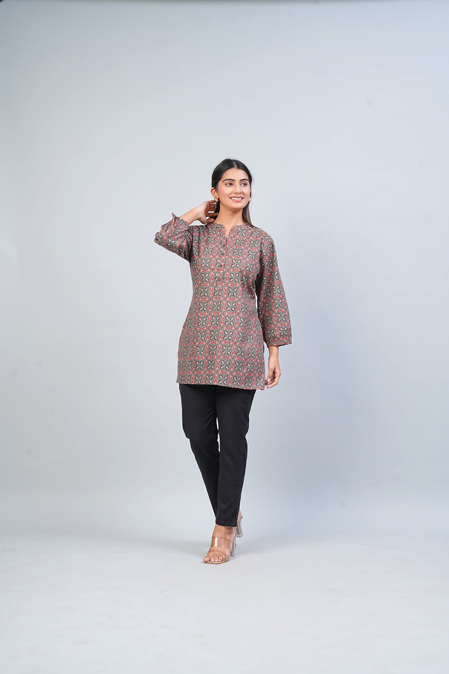 SHORT KURTI