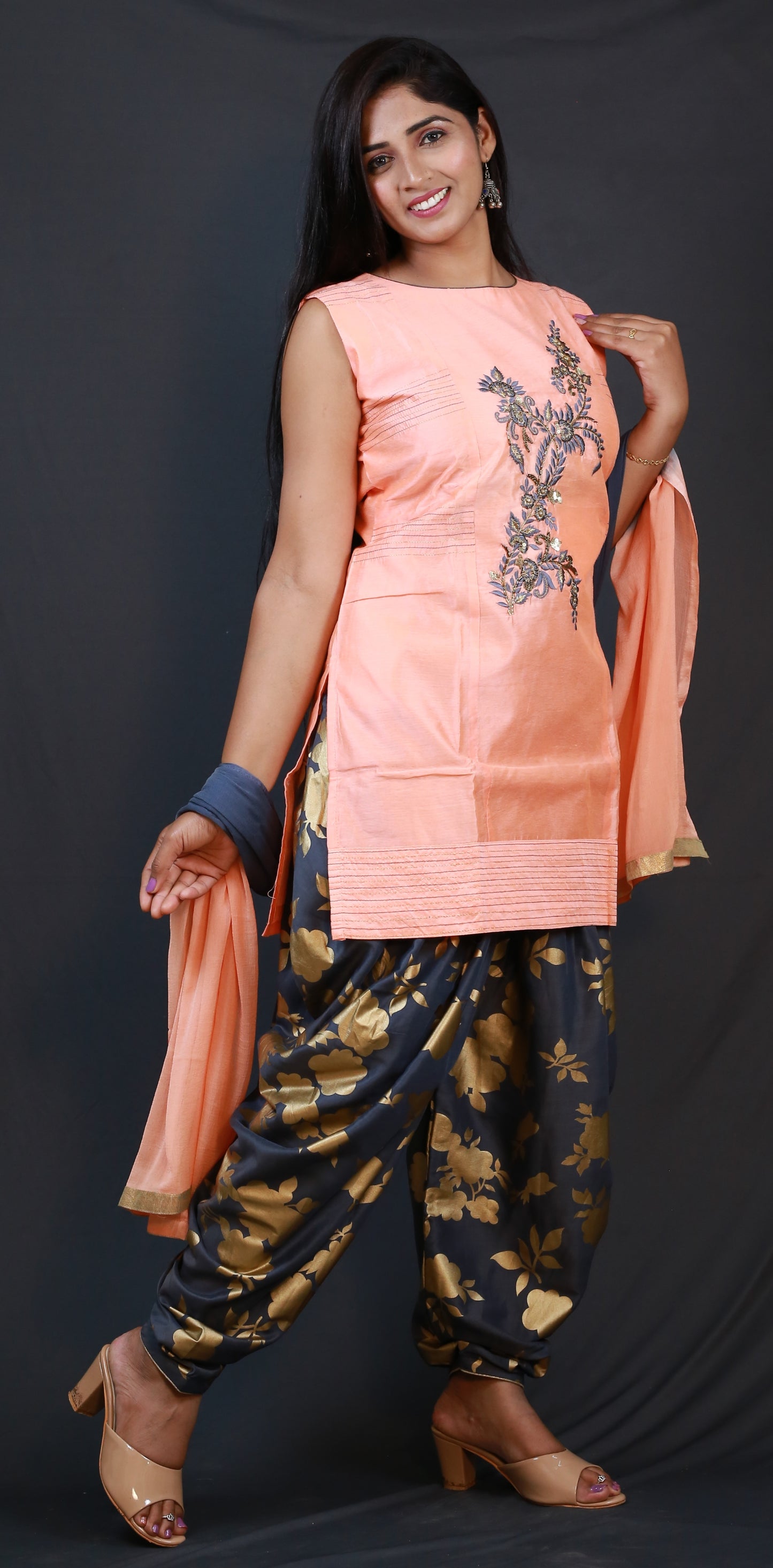 PUNJABI SUIT