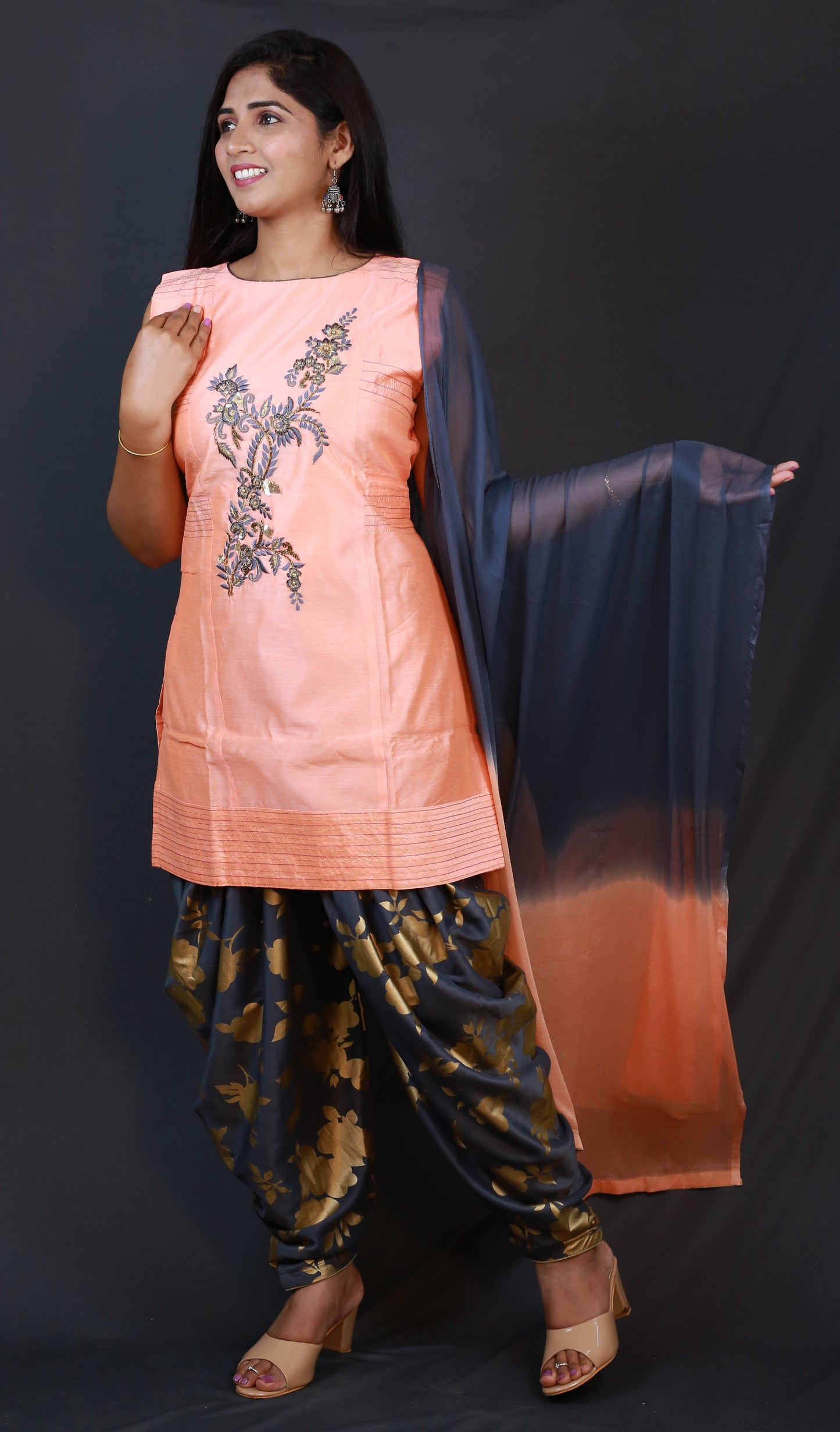 PUNJABI SUIT