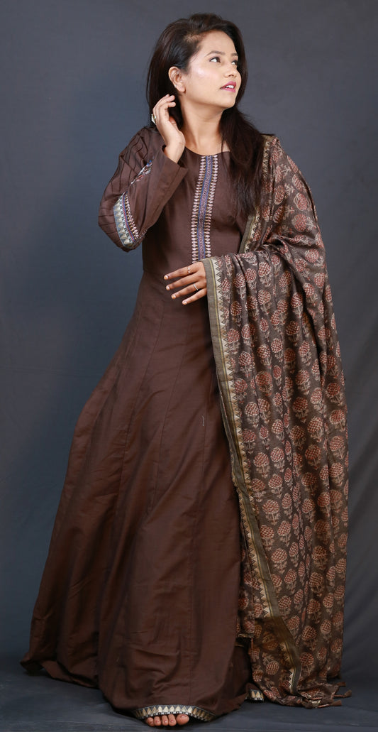 GOWN
