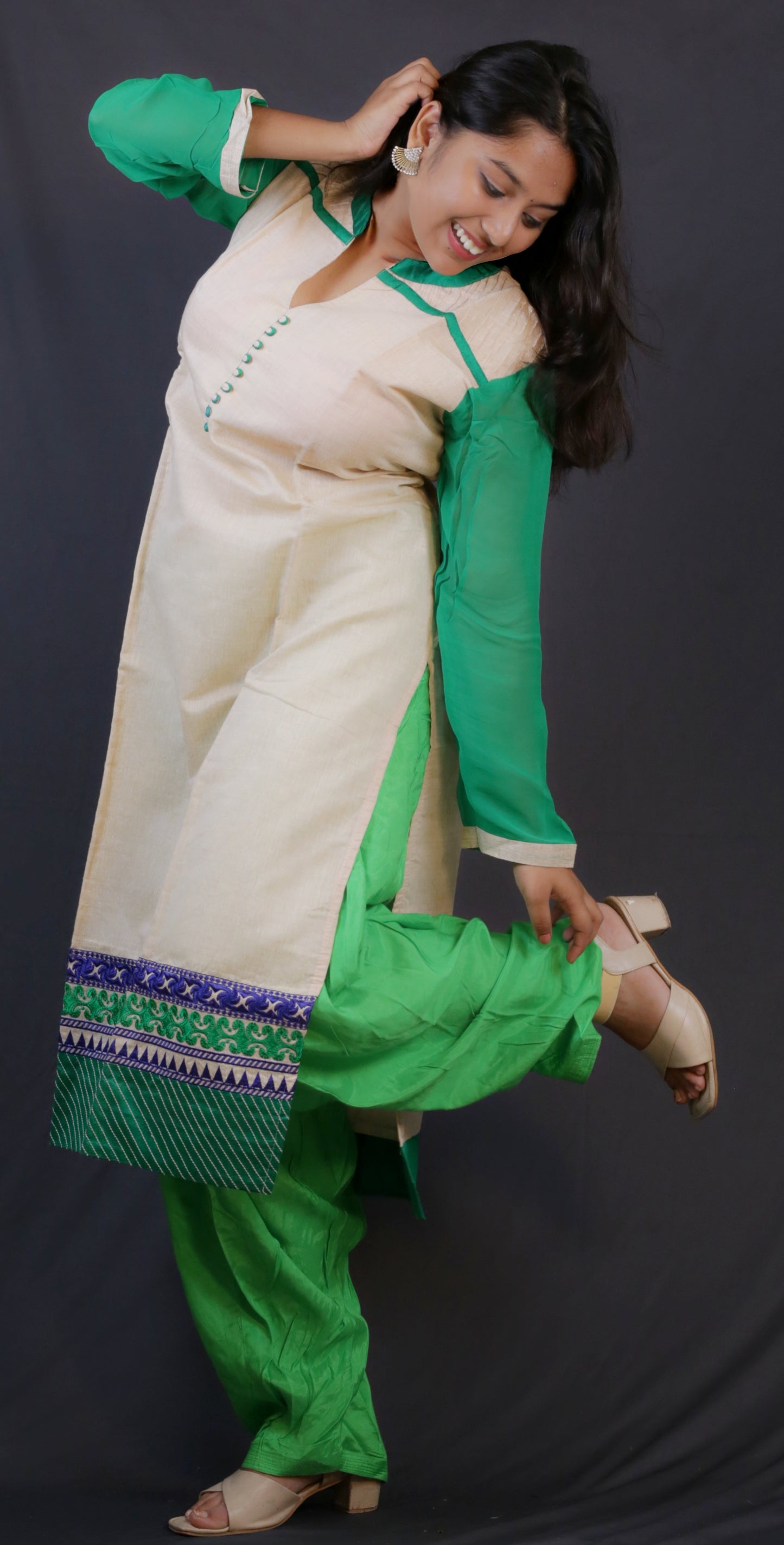 KURTI