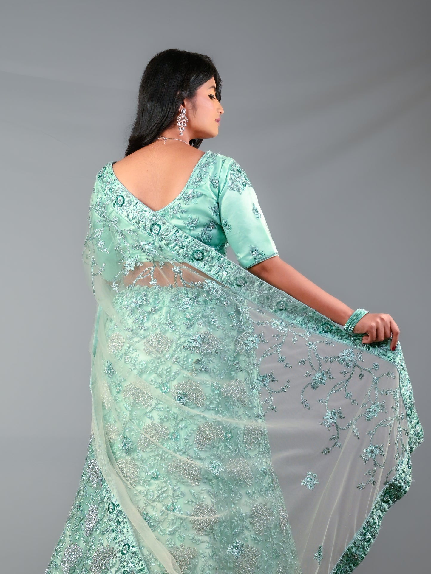GIRLISH GHAGRA ODHNI